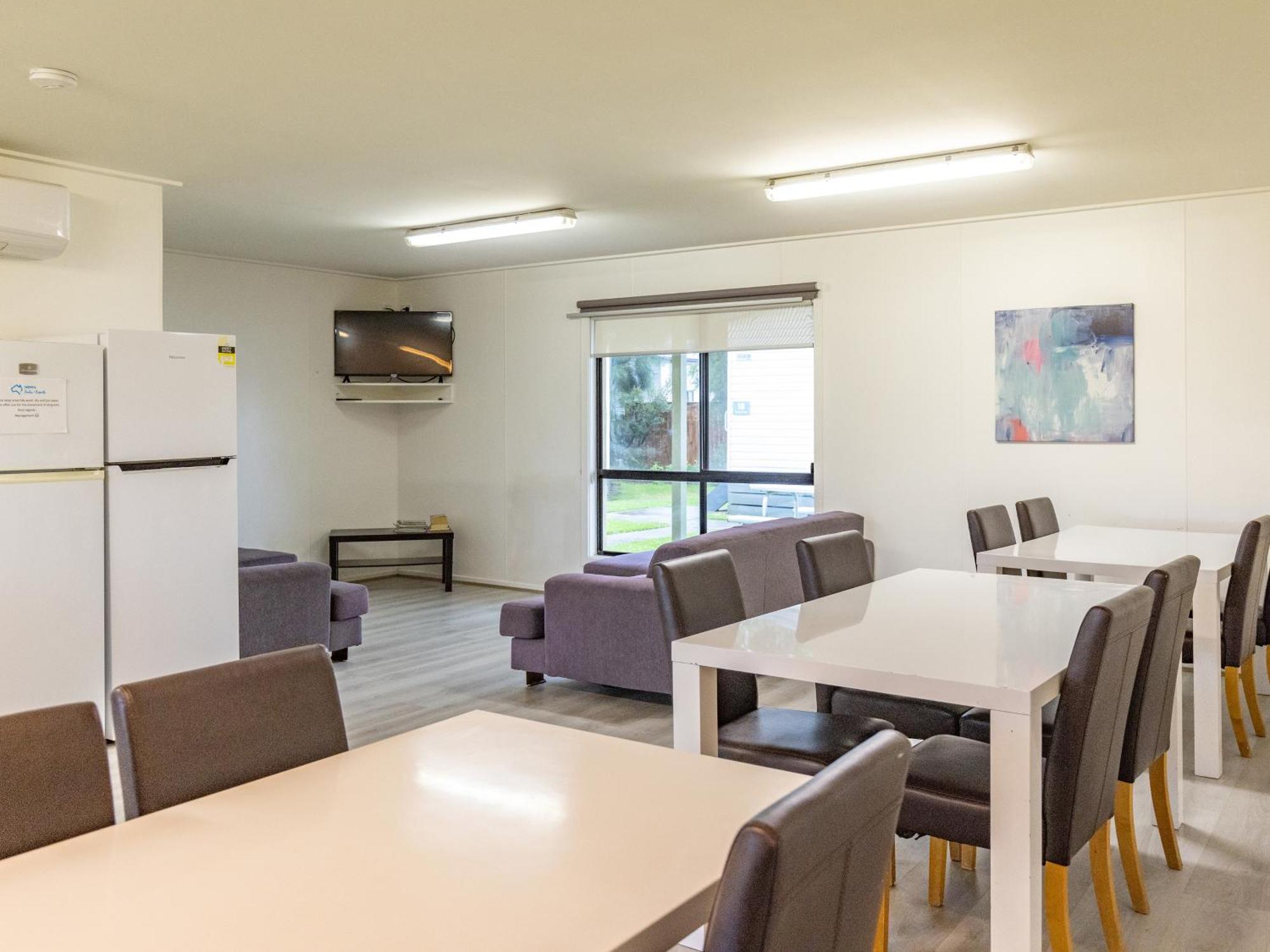 Nrma Warrnambool Riverside Holiday Park Экстерьер фото