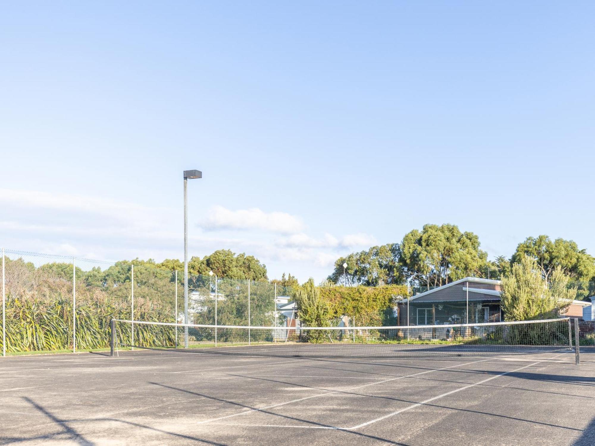 Nrma Warrnambool Riverside Holiday Park Экстерьер фото