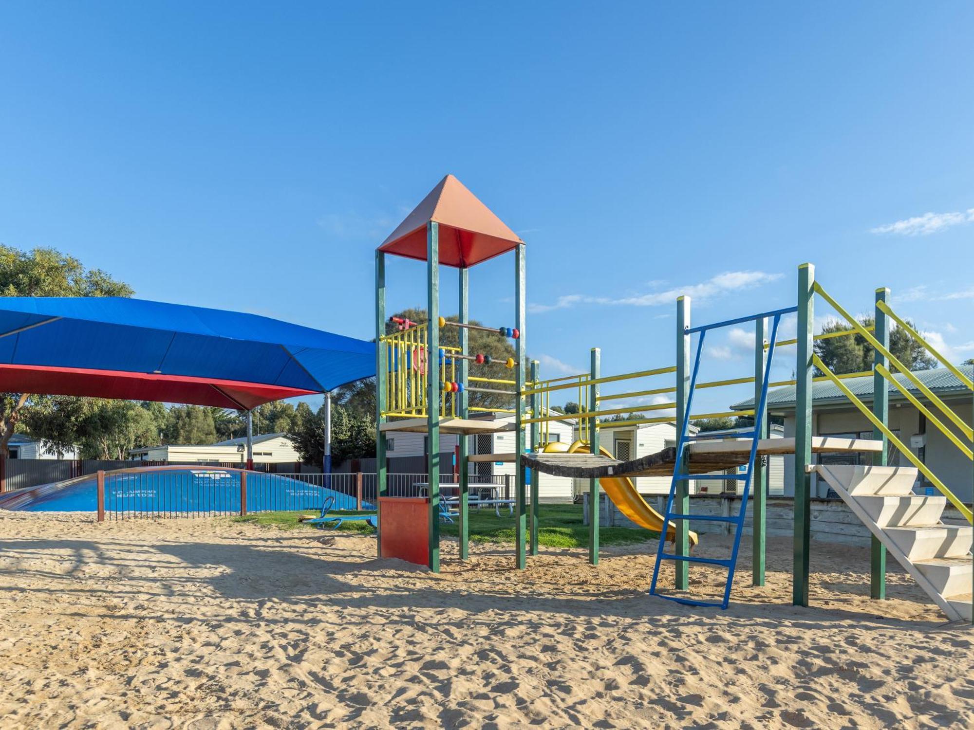 Nrma Warrnambool Riverside Holiday Park Экстерьер фото