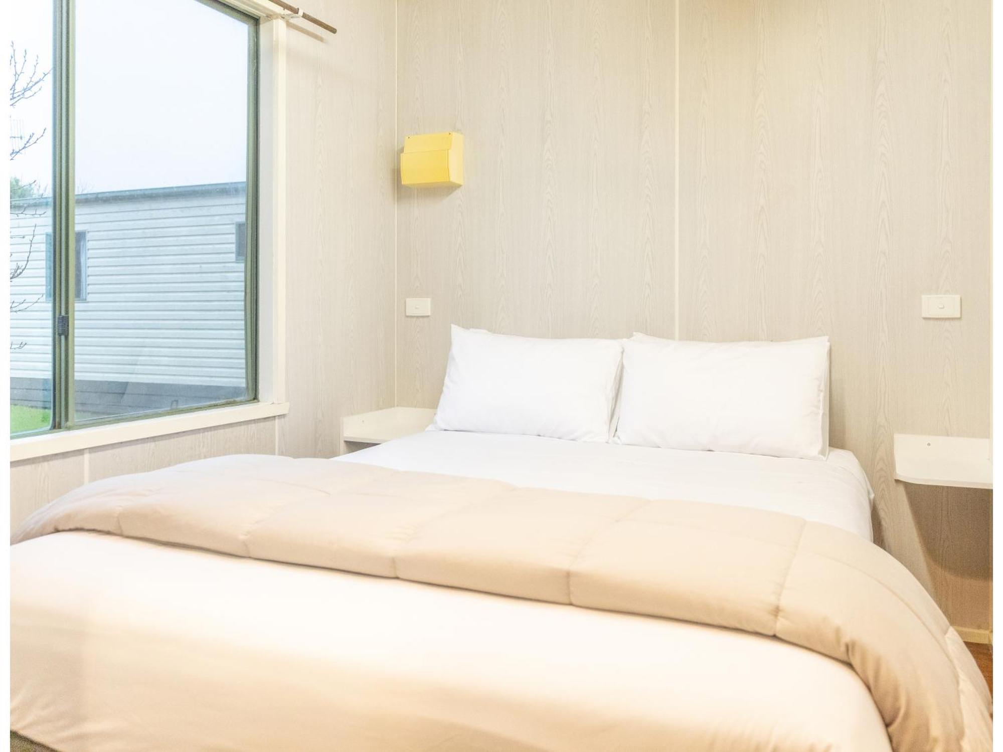 Nrma Warrnambool Riverside Holiday Park Номер фото