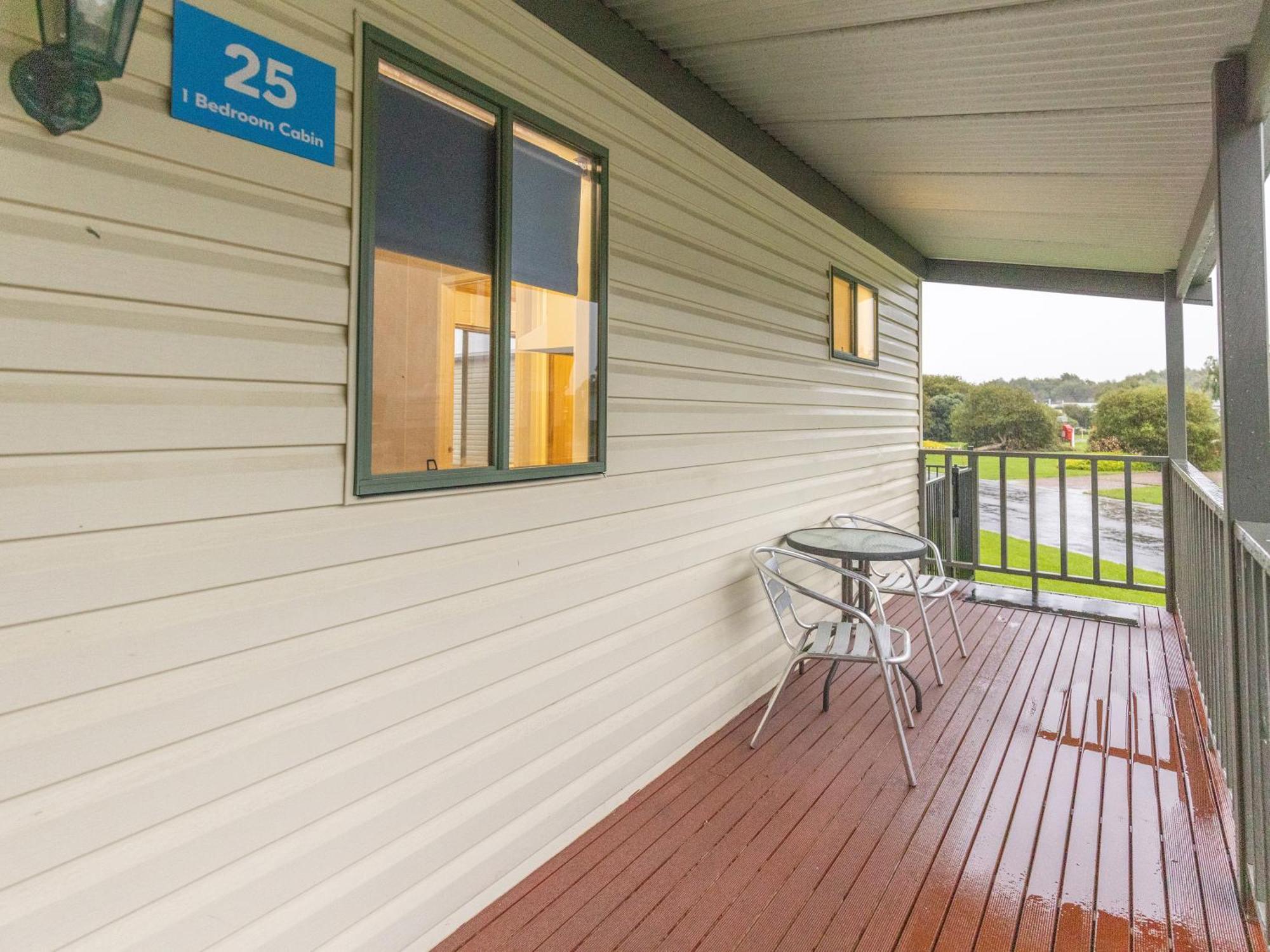 Nrma Warrnambool Riverside Holiday Park Номер фото